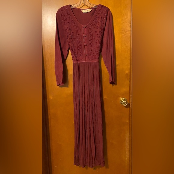 Boho Vintage Burgundy Maxi Dress - 36 inch length from waist to hem. 80s vintage - Picture 2 of 13